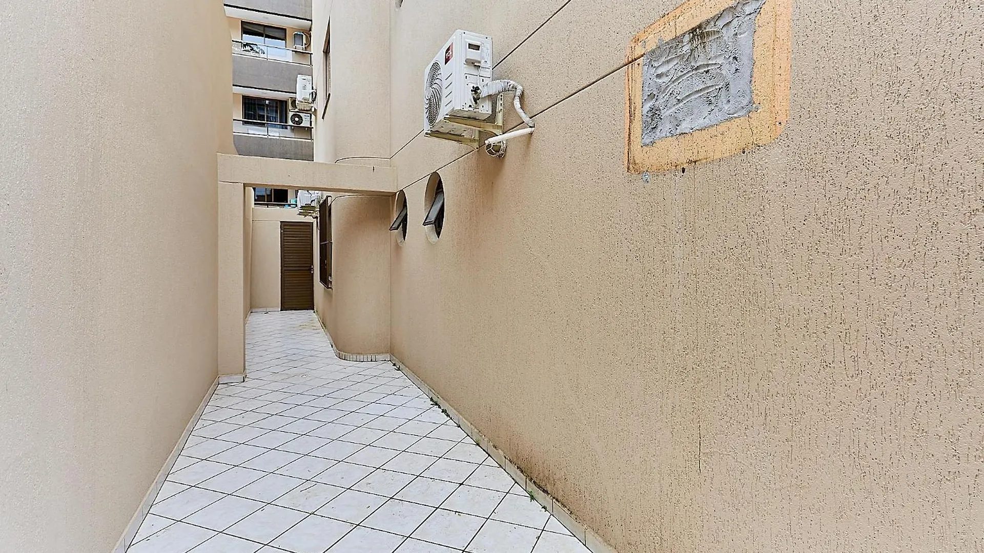 1107 Apto Economico Y Confortavel Sobre Avenida Principal De Bombinhas. Bombinhas