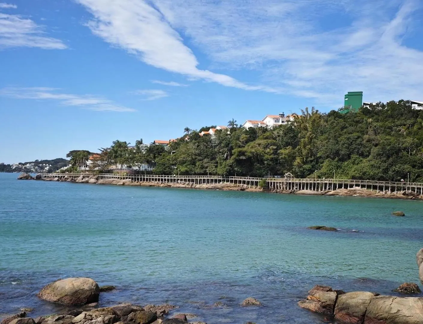 1107 Apto Economico Y Confortavel Sobre Avenida Principal De Bombinhas. Bombinhas